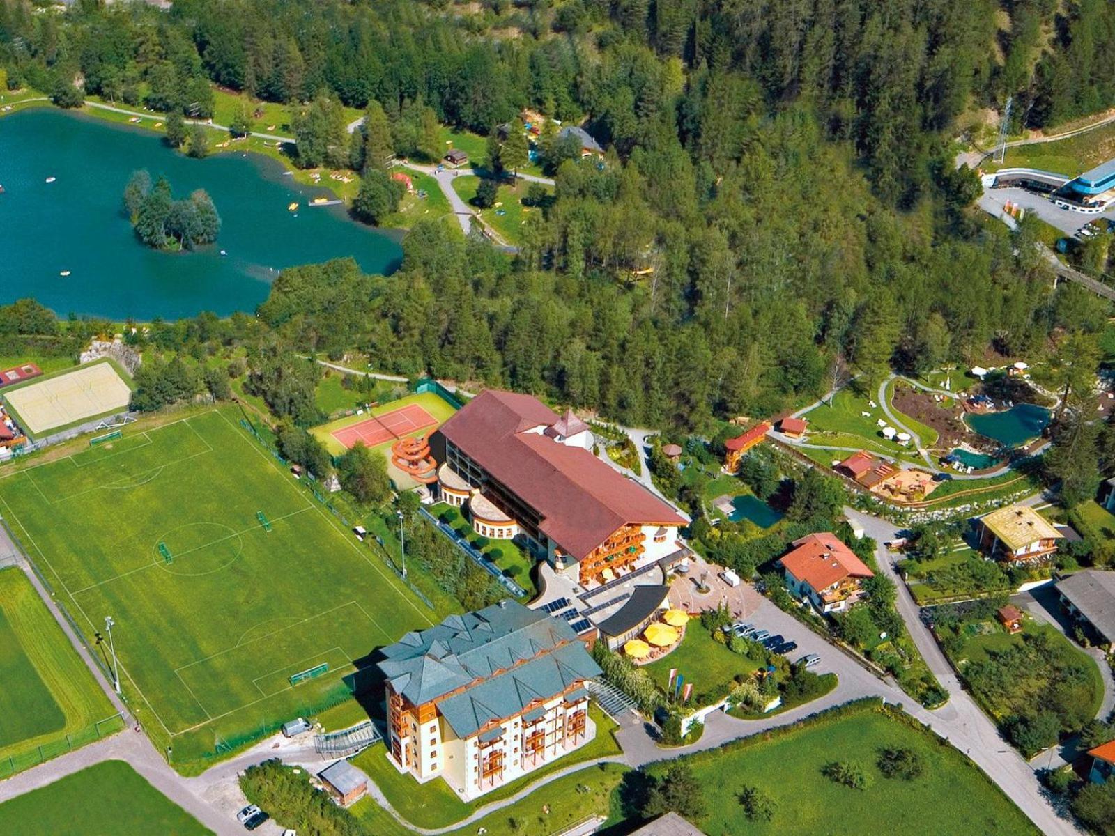 Neueroeffnung Miaflor Familien- & Aktivresort Ried im Oberinntal Exterior photo